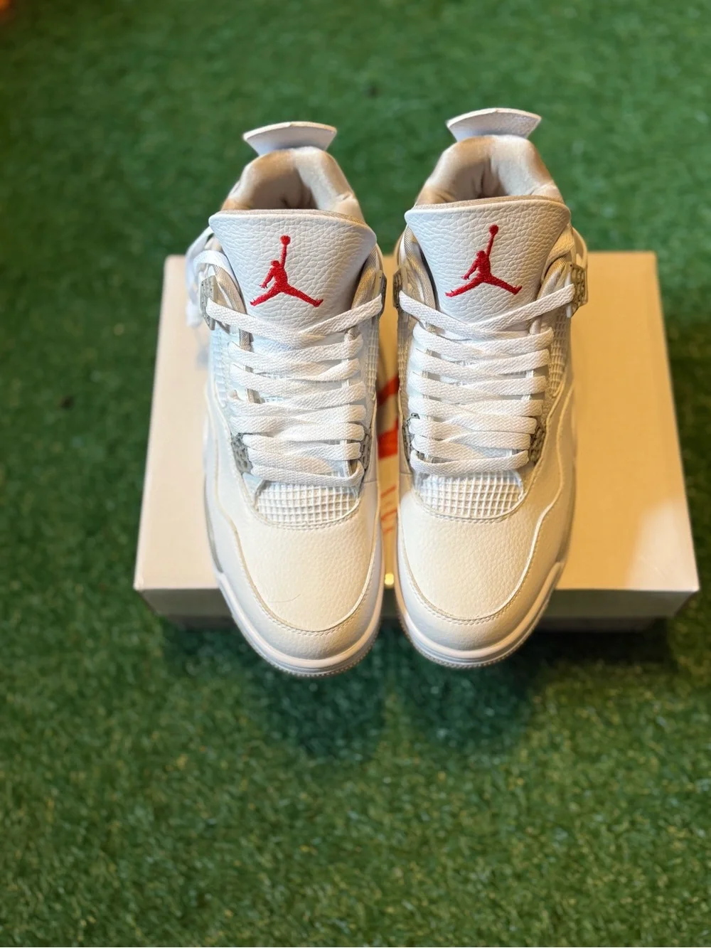 Air Jordan 4 Retro ‘White Oreo’